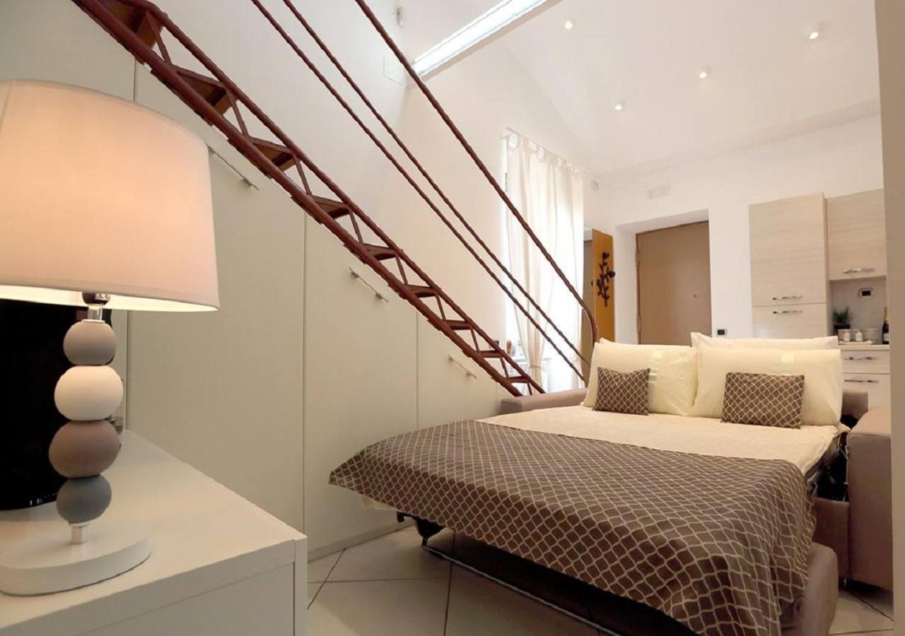 Maison Mele Luxury Apartment Napoli Bagian luar foto